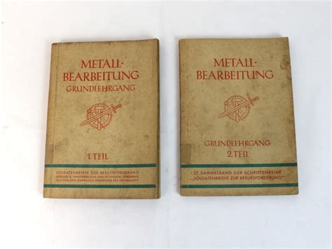 twee vintage boeken  metaalbewerking kringwinkel