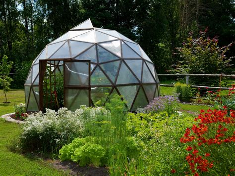 essential     build  greenhouse