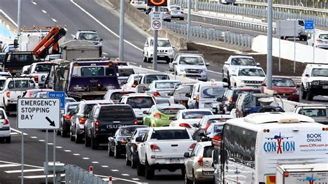 brisbane traffic gateway motorway upgrade shifts bottleneck