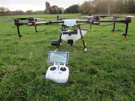 role  drone technology   agriculture sector remoteflyer