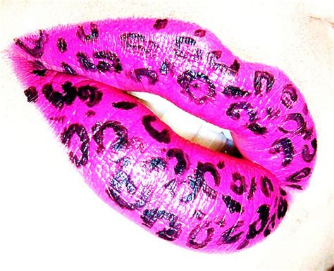 [45 ] Pink Lips Wallpaper On Wallpapersafari