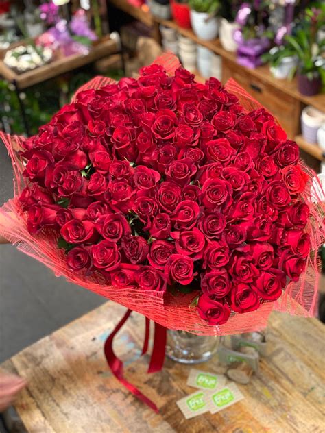 big love huge bouquet     long stem red roses buy  vancouver fresh flowers