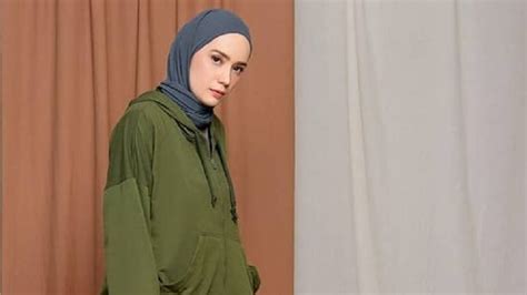 Jilbab Cantik Hot Di Twitter Klu Mau Semingkuh Sama Aku Di Ajak