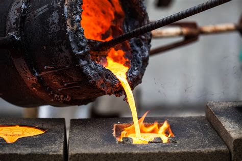 iron pour  visual arts digital lab