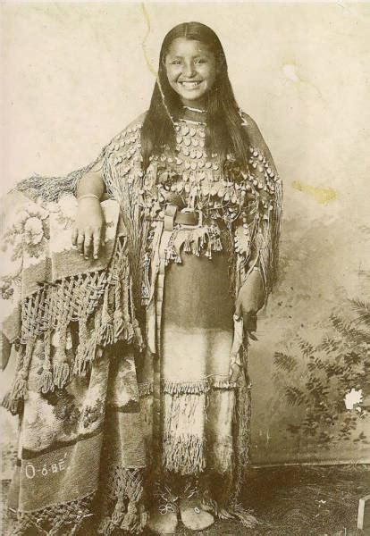 beautiful portraits of native american teen girls from 1800 1900 36 pics picture 2