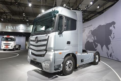 el super camion foton auman debuta en iaa de vehiculos comerciales en