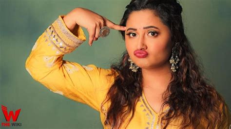 Rashami Desai Actress Height Weight Age Affairs Biography And More