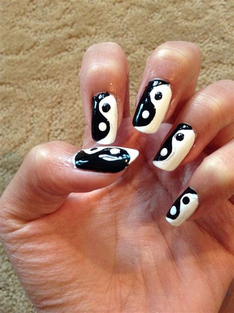 ying   nails beauty