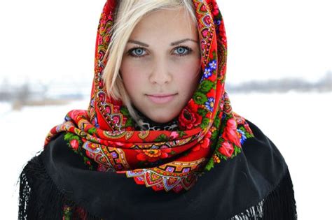 Beautiful Slavic Girls In Traditional Outfits 48 Pics