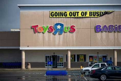 toys   cancels bankruptcy auction plans  revive brand