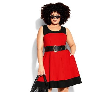 Women S Plus Size Styles That Love An Hourglass Figure The Coedit