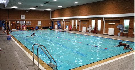 Swimming Woughton Leisure Centre