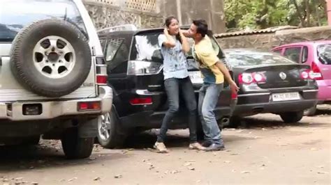 A Bizarre Fight Between A Couple In Mumbai Youtube