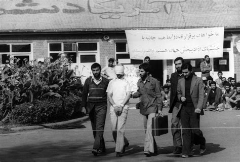 americans held  iran   day hostage crisis finally  compensation chicago tribune