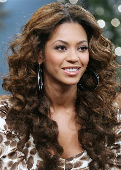 20 Hairstyles For Long Curly Hair The Xerxes