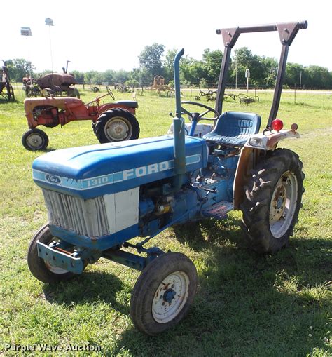 ford  tractor  mccune ks item bi sold purple wave