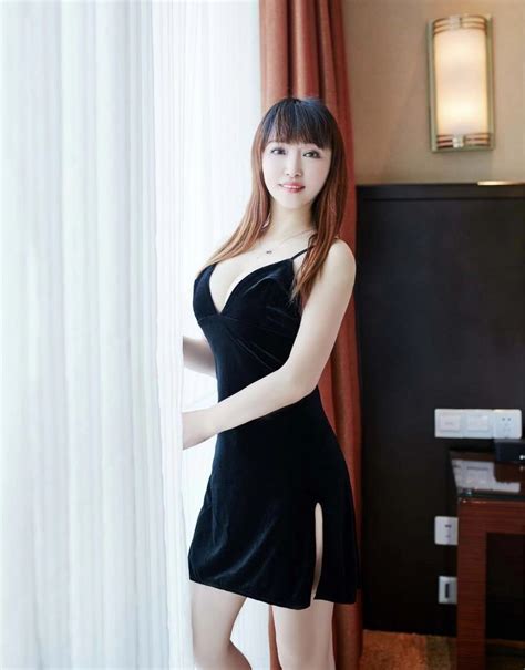 chinese girl youyou chinese escort in İstanbul
