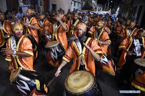 desfile de llamadas del carnaval en montevideo uruguay spanishxinhuanetcom