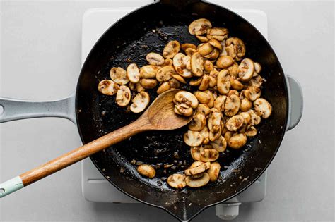 Mushroom Sirloin Steak And Marsala Recipe