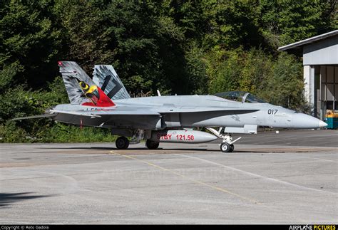 switzerland air force mcdonnell douglas   hornet  st stephan photo id