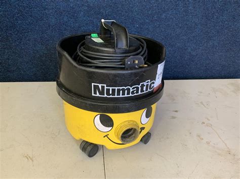 numatic nvh   vacuum cleaner  hose present