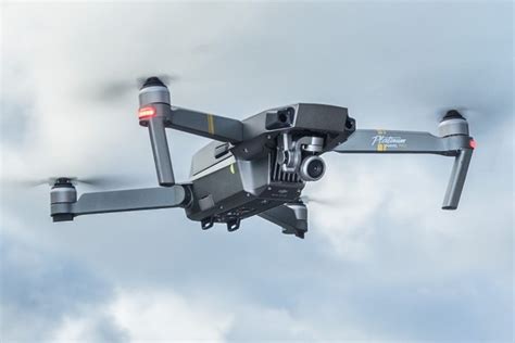 droenare med kamera som har lang raeckvidd och flygtid droenarguiden
