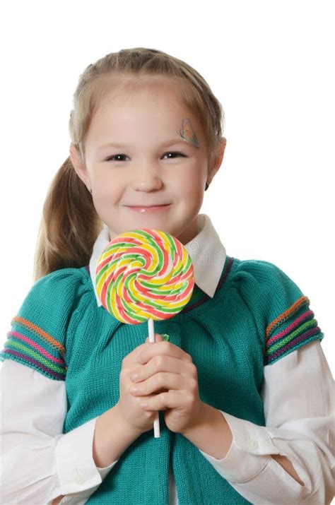 la bambina mangia il gelato immagine stock immagine  dessert