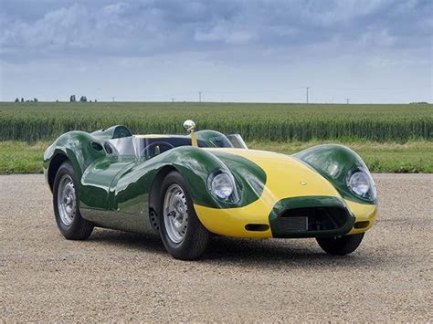 lister cars   devilishly powerful   works carbuzz