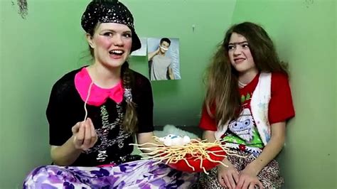 Gertie And Therma Play Yeti In My Spaghetti Allaroundaudrey – Видео