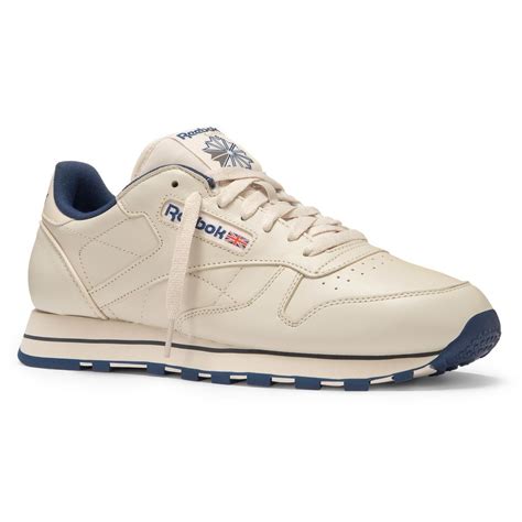 reebok classic leather  intense ecrunavy shoes casual shoes