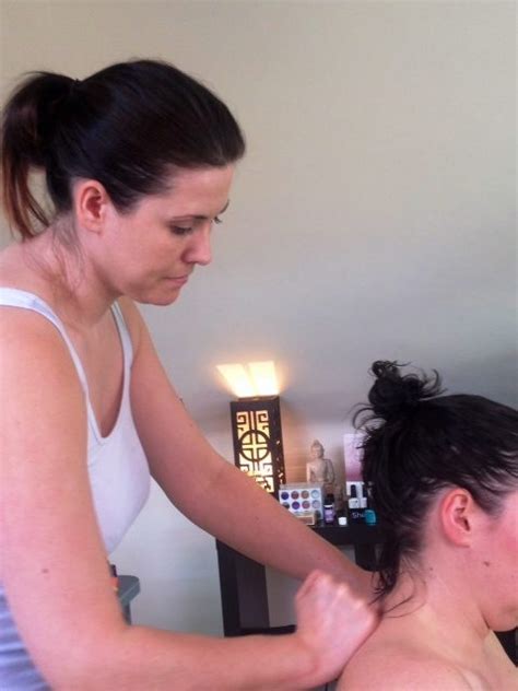 indian head massage training in huddersfield with inspire