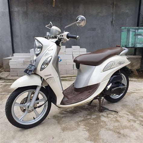 Jual Motor Bekas Yamaha Fino Premium 2018 Istimewaa Lacak Harga