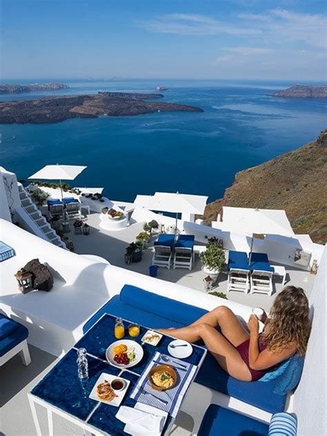 Where To Stay In Santorini Oia Or Imerovigli – Ordinary Traveler