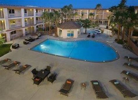 aqua soleil hotel  mineral water spa california desert hot springs
