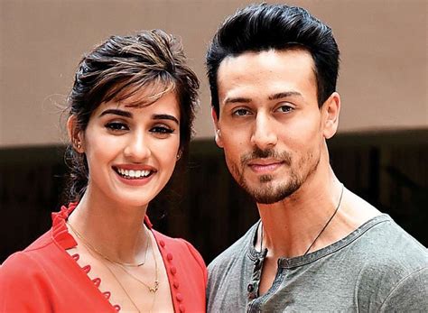tiger shroff s reaction to girlfriend disha patani s song in bharat