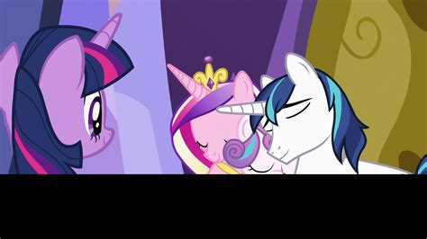 Image Cadance And Shining Armor Hugging Flurry Heart