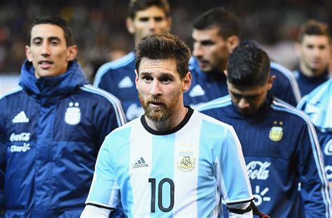 Palestinian Soccer Chief Urges Fans To Burn Messi Posters