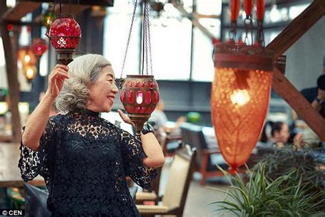 meet the 80 year old chinese woman who amazes internet with her elegant