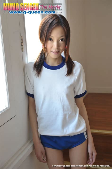 big eyed japanese teen girl emi konishi