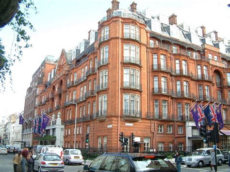londons  historic hotels londonist