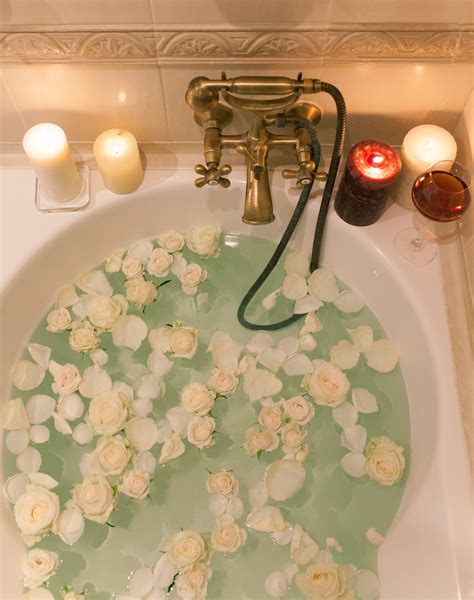 5 Ideas For A Relaxing At Home Spa Night