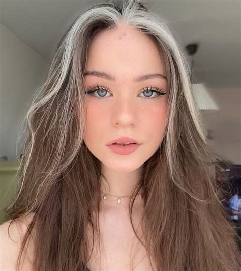 (fig.) [impiegare tempo e fatica: Nadine Breaty: la ragazza con i capelli bianchi che sfida i bulli