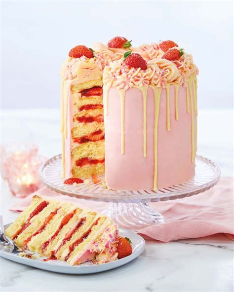 strawberry layer cake aldi uk strawberry layer cakes cake recipes uk cake