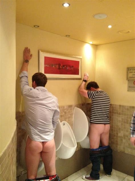 Showing It Off At The Mens Room Urinals Page 596 Lpsg