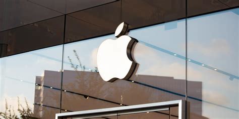 apple files patent request  drone networking tech