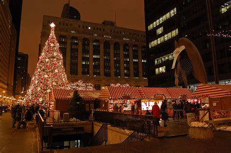 christmas  daley plaza christmas  chicagos daley plaz flickr