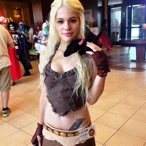 9 Hot Khaleesi Costumes That Will Make You Want To Bend