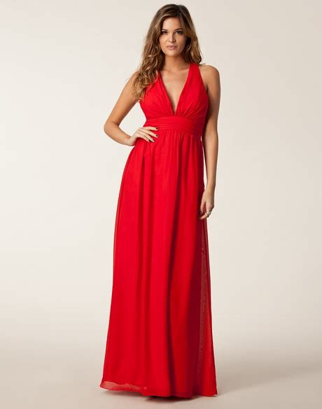 lange rode jurk mode en stijl