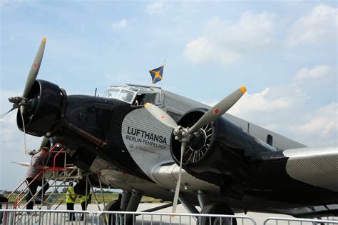 lufthansa traditionsflug junkers ju   cdlhd aqui   auf der ila  berlin