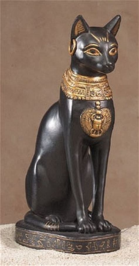 egyptian cat goddess bast bastet statue figure w necklace